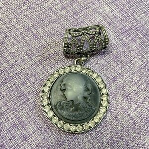 Scarf Cameo Pendant